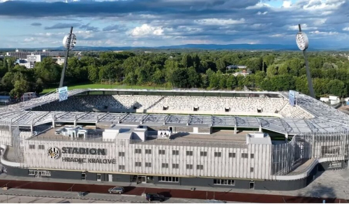 FOTBALOVÝ STADION HRADEC KRÁLOVÉ